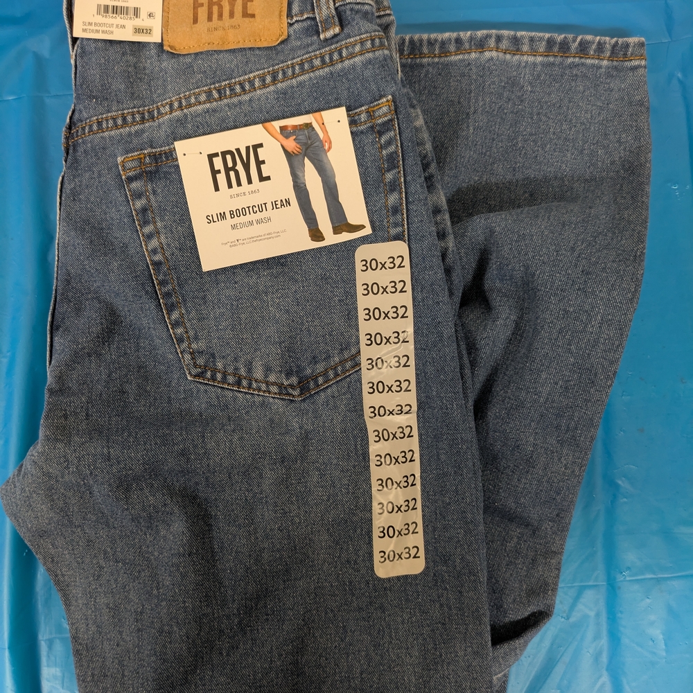 FRYE Men's Classic Blue Bootcut Jeans